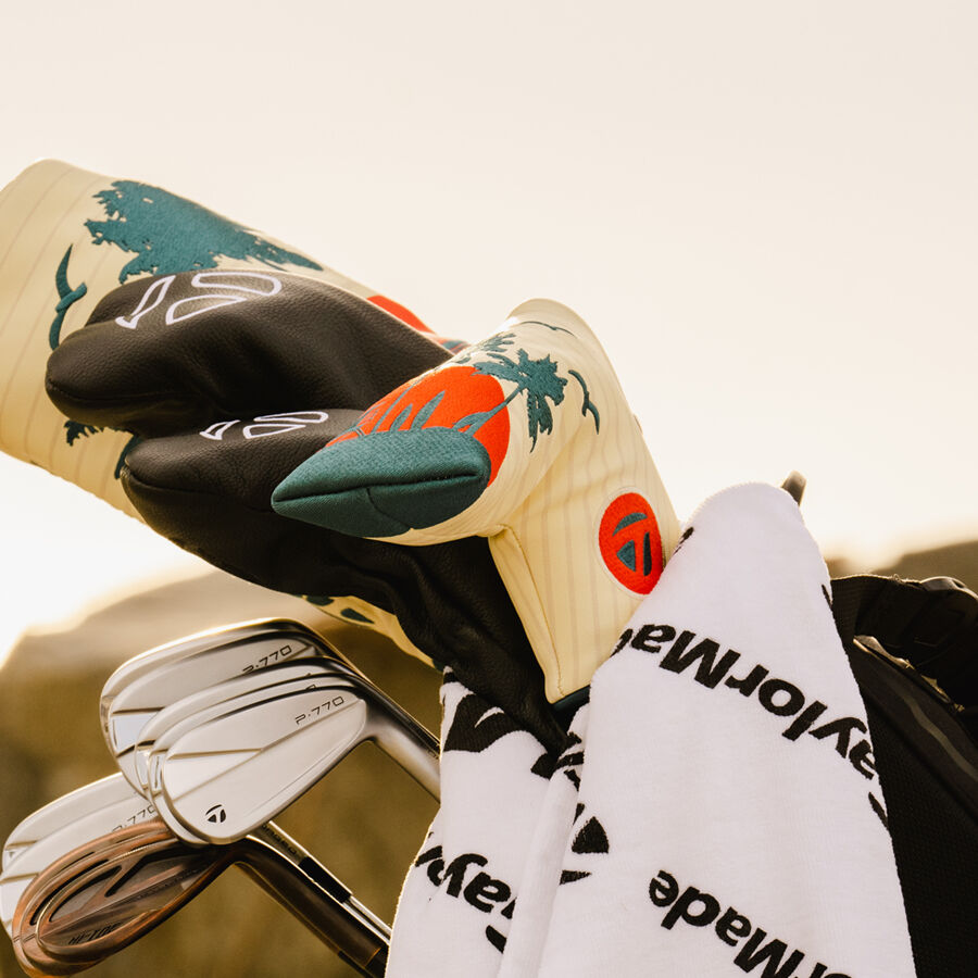 Beachfront Blade Headcover image number 3